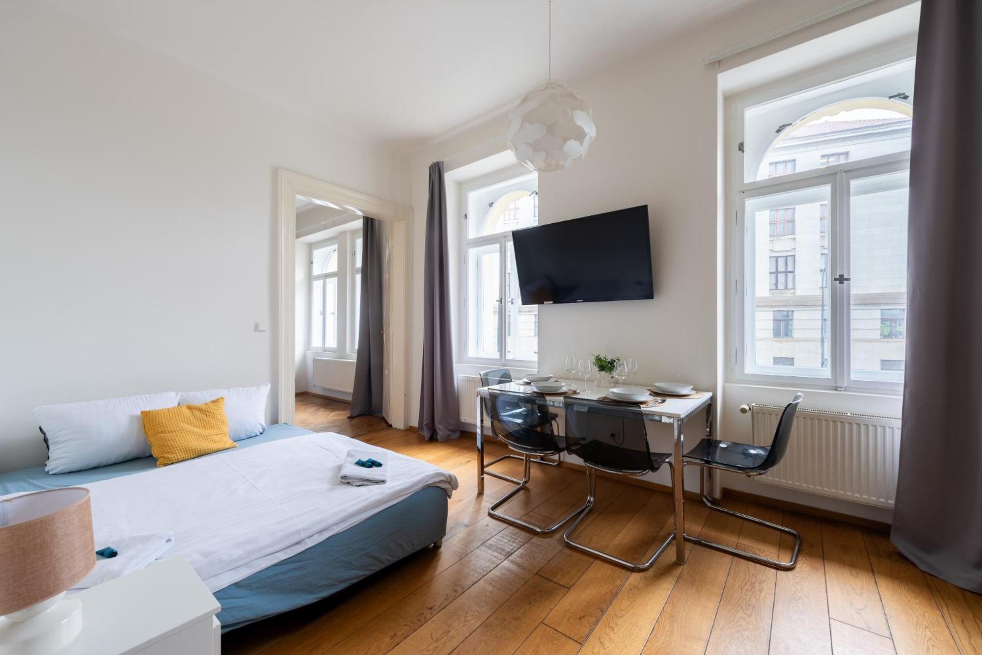 Residence Tesnov Apartment Прага Екстер'єр фото