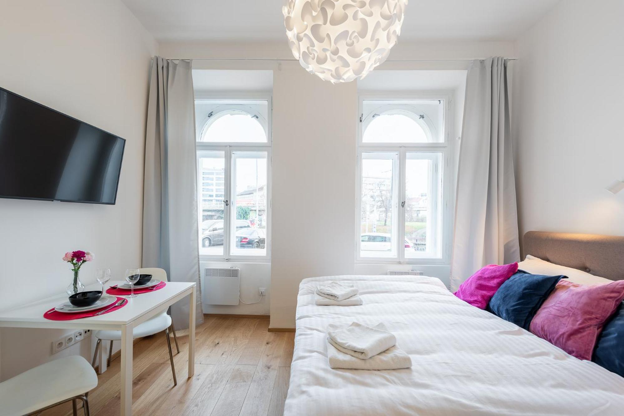 Residence Tesnov Apartment Прага Екстер'єр фото