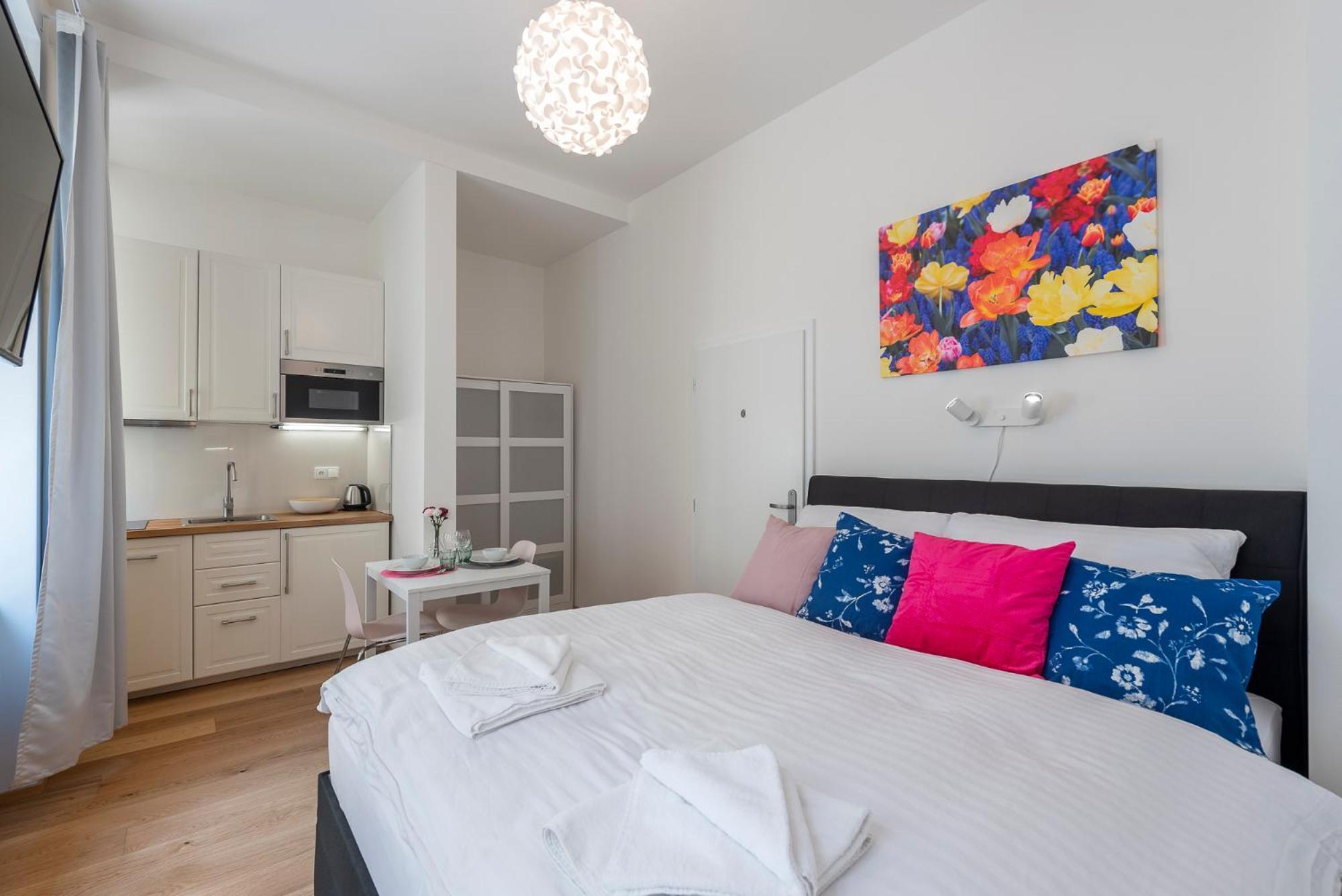 Residence Tesnov Apartment Прага Екстер'єр фото
